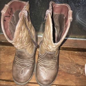Girls cowgirl boots